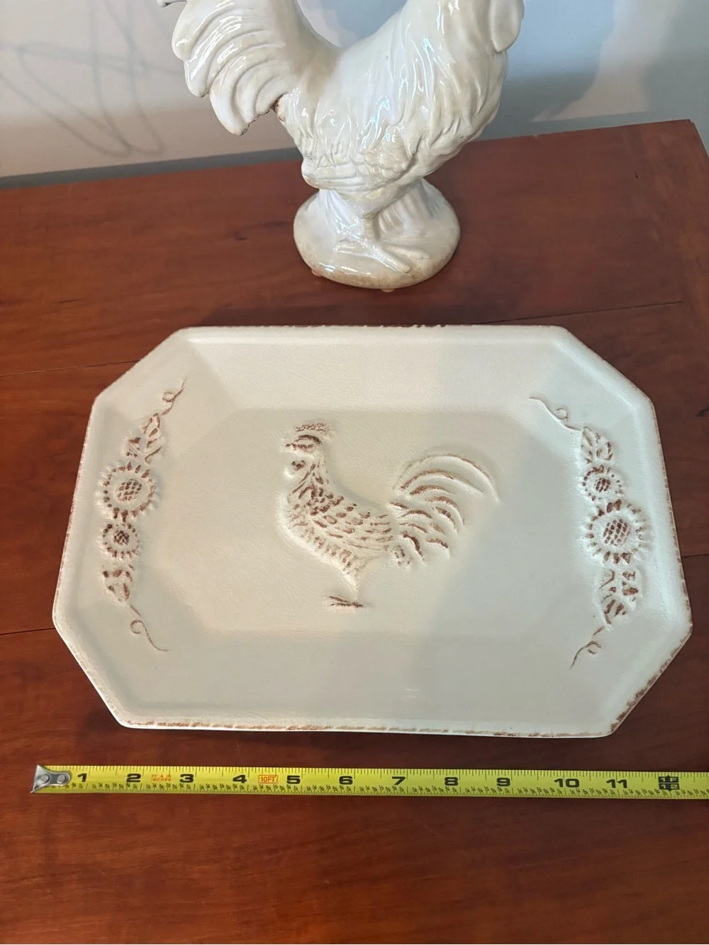 Farmhouse Ceramic Rooster Figurine & Decorative Platter Set Cream